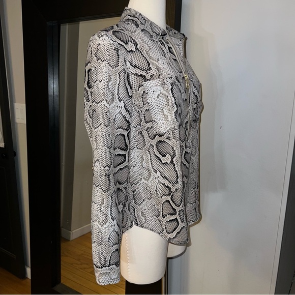 Michael Kors Snakeskin Print Zip-Front Long Sleeve Blouse – Size Medium - Picture 2 of 11